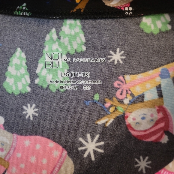 4/$15 SALE No Boundaries | Black Slouth Long Sleeve v-neck Top Pajama Large EUC - Picture 6 of 6